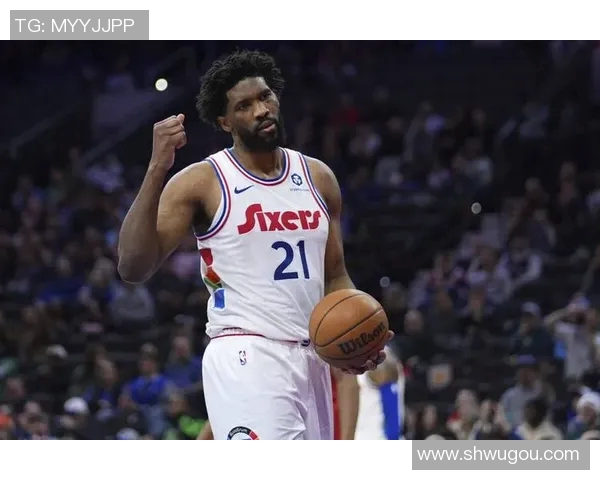 恩比德：与库里合作的关键是让他轻松发挥，我在努力帮助詹姆斯与库里共舞